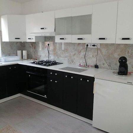 Апартаменты Horvath Apartman Кестхей Экстерьер фото