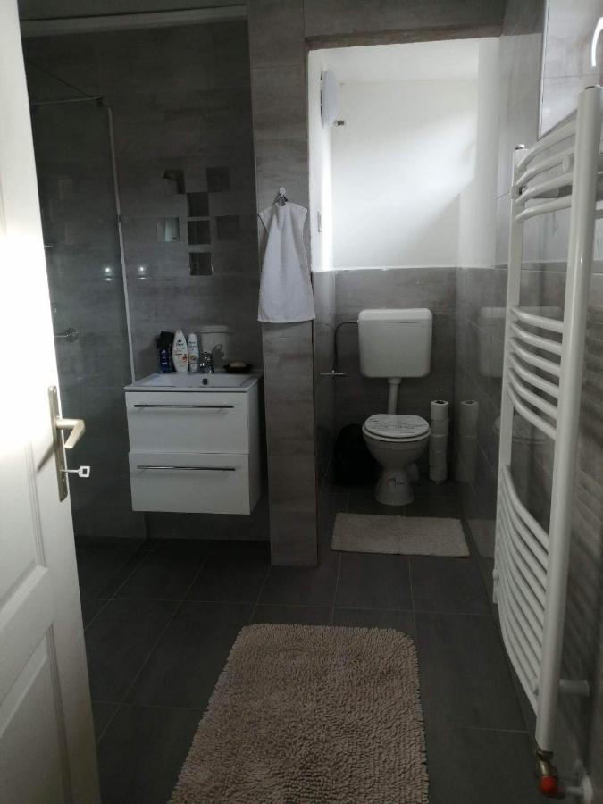 Апартаменты Horvath Apartman Кестхей Экстерьер фото